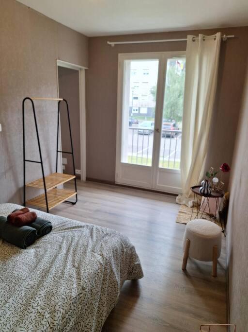 Appartement T4 Rennais -metro & Rocade
